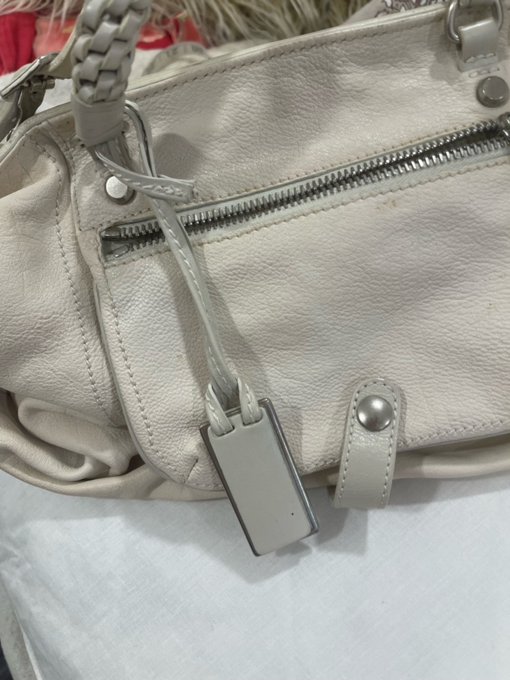 Gryson Cream Women's Shoulder Bag - Classic leather bag - Picture 8 of 16